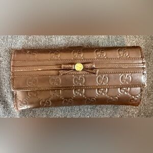 Gucci Brown Leather Wallet (Authentic)